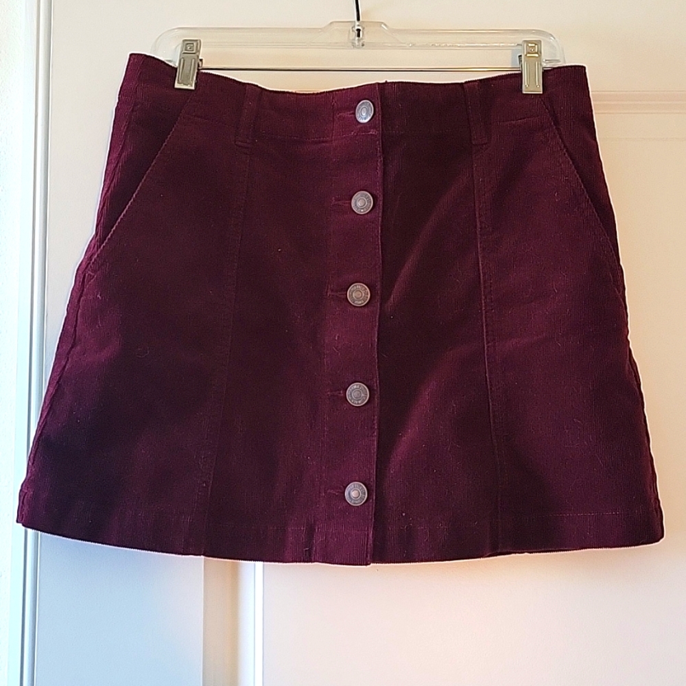 Forever 21 burgundy corduroy mini skirt size L
